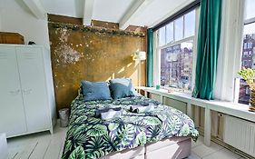 Large En-Suite Room In Historic Canalhouse From 1729